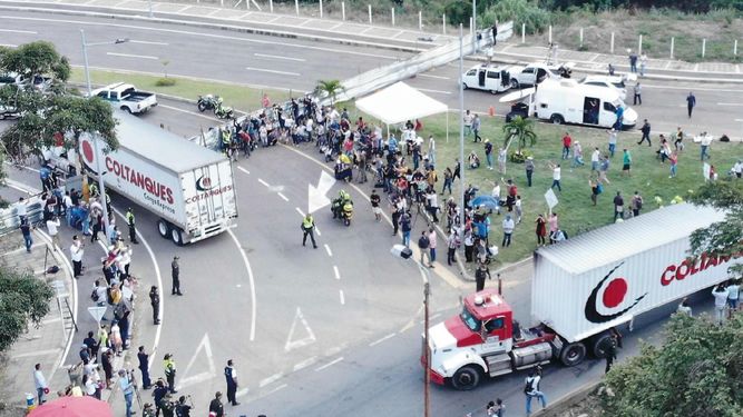 Maduro fortalece lucha contra ayuda humanitaria