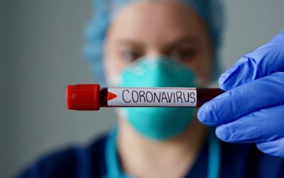 Oxford y AstraZeneca retomarán ensayos de vacuna contra el COVID-19