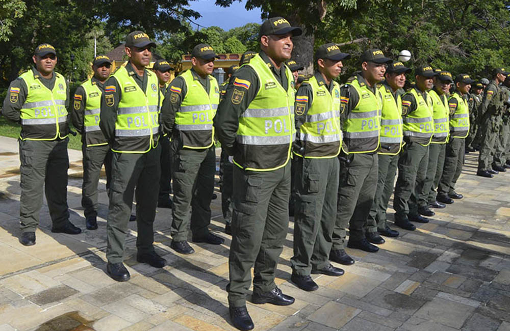Sigue polémica por actuación de la policía en Colombia
