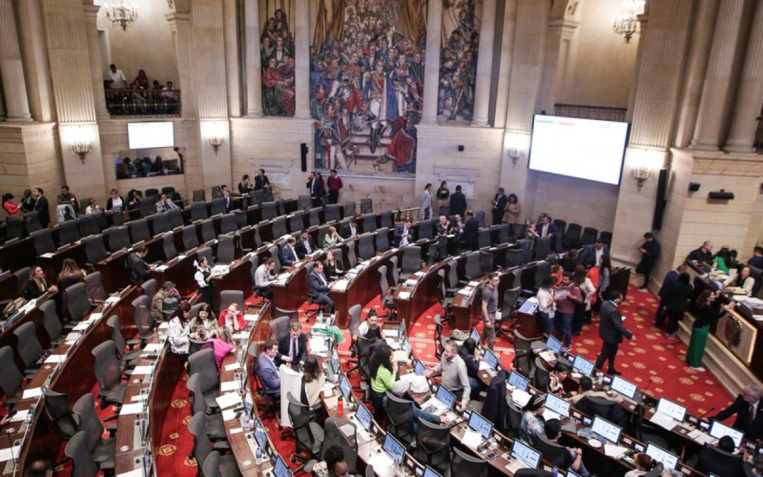 Con 100 artículos menos, congreso inicia estudio de nuevo proyecto de ley a la salud