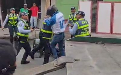 Batalas campales en Cali por operativos de transito