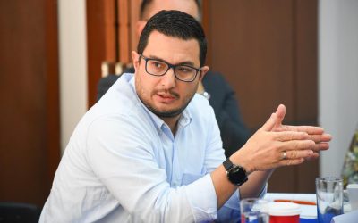 Levantan medida de suspensión provisional impuesta al director de la UAESP, Diego Hau.