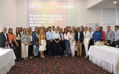 Valle presenta hoja de ruta a candidatos presidenciales y congresistas